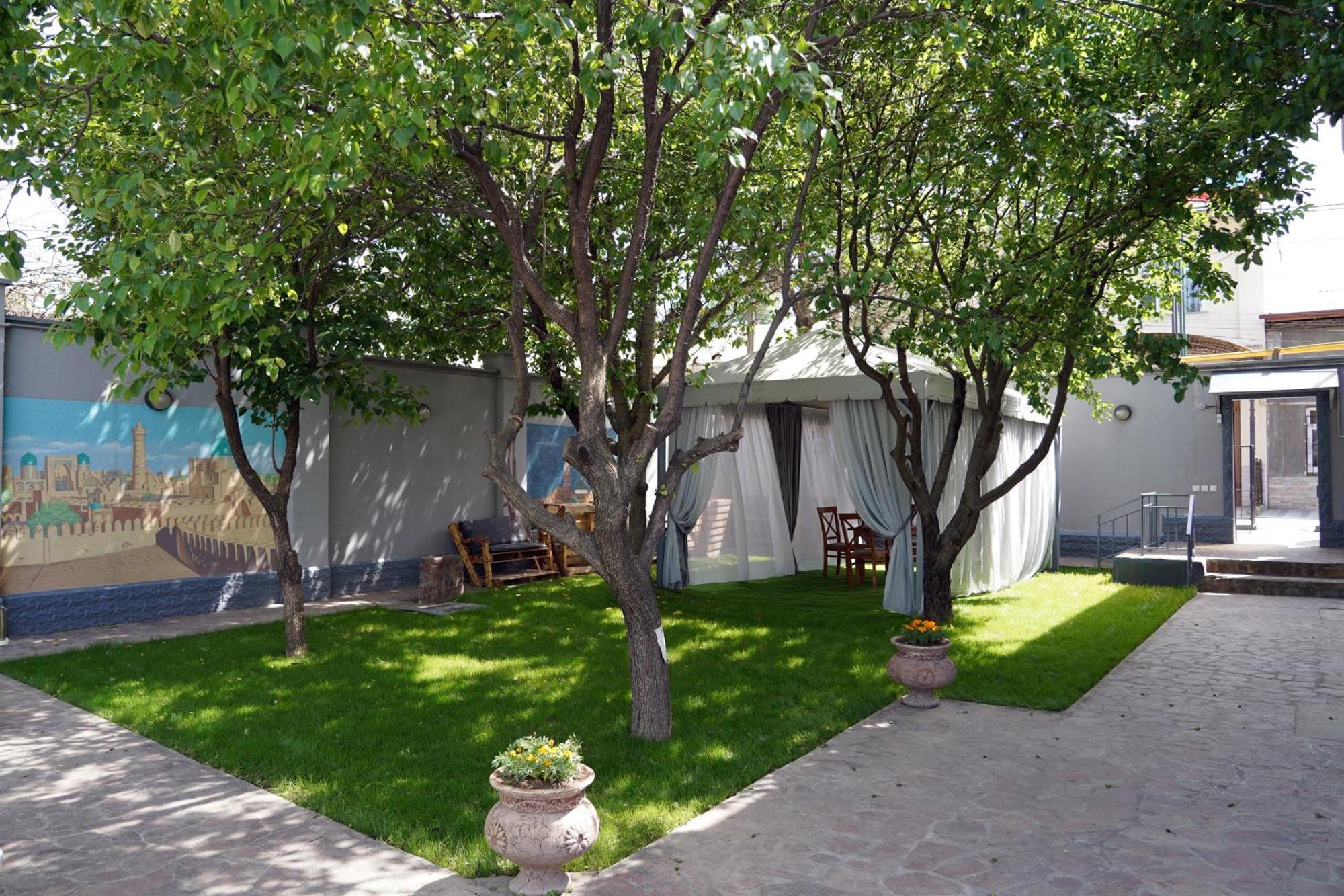 Hostel Premium Tashkent Ngoại thất bức ảnh