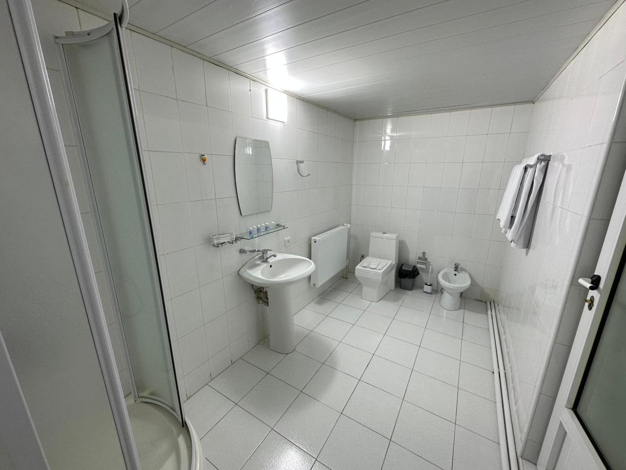Hostel Premium Tashkent Ngoại thất bức ảnh